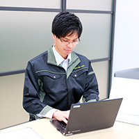 写真：事務作業